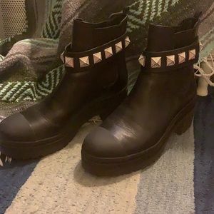 Michael Kors boots with pyramid studs, leather
